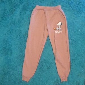 Snoopy Soft Cropped Sweatpants